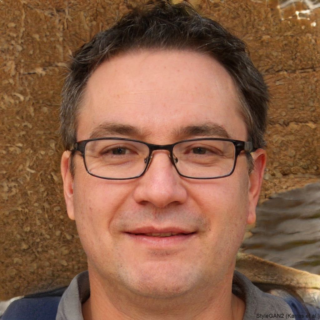 <em>Eduardo Gil</em>